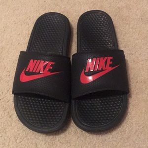 Men’s Nike sliders